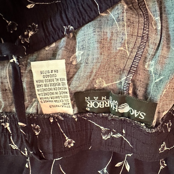 NWT Sag Harbor Pants Dark Blue and White Floral Pattern Pockets 3X - Picture 3 of 6